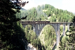 G 4/5 107 / Standort: In Wiesen / Datum: 24.06.2001 / Zugnummer Extrazug