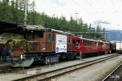 Ge 4/4 182 / Standort: In Pontresina / Datum: 20.05.2000 / Zugnummer Extrazug