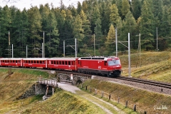 Ge 4/4 III 642 / Standort: Bei Celerina / Datum: 26.09.2002 / Zugnummer 564