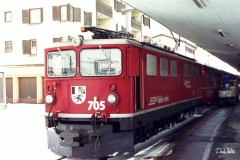 Ge 6/6 II 705 / Standort: Samedan / Datum: 25.11.2000 / Zugnummer D 531