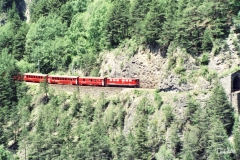 Ge 6/6 II 702 / Standort: Beim Landwasseviadukt / Datum: 24.06.2001 / Zugnummer D 541
